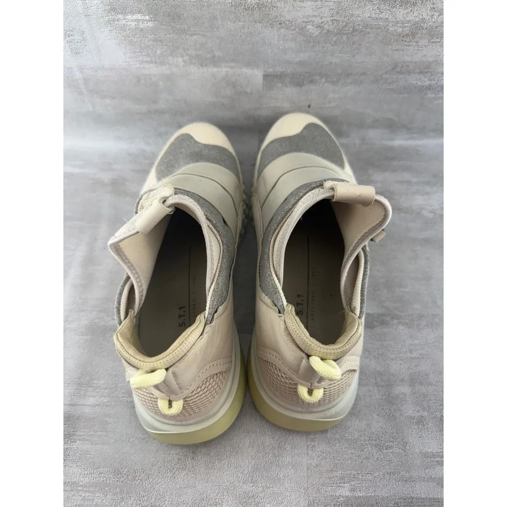 ECCO ST.1 Hybrid Lite Women Beige Grey Leather Suede Slip On Sneakers Size 38